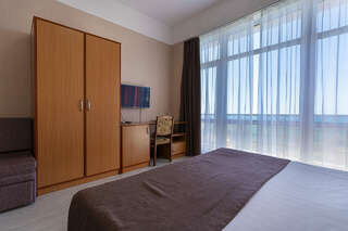 Гостиница Атлантида Анапа Трехместный Triple+(Комфорт) с видом на море-2