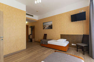 Гостиница Атлантида Анапа Полулюкс 2-х комнатный с видом на море-4