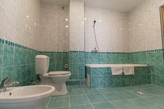 Гостиница Атлантида Анапа Полулюкс 2-х комнатный с видом на море-5